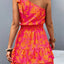 Robe à épaule unique smockée imprimée