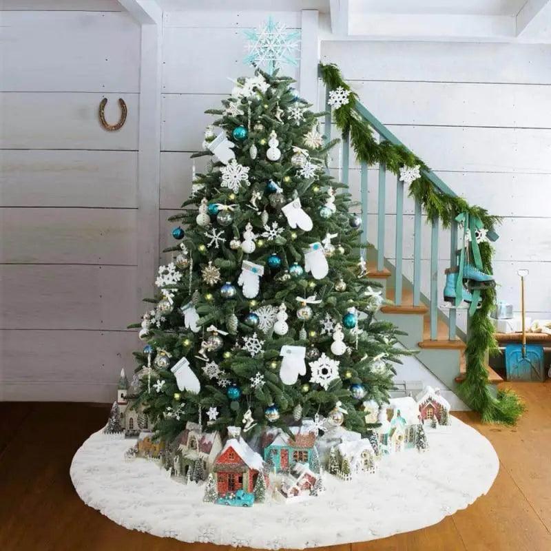 Plush Faux Fur Christmas Tree Skirt - 35" Diameter