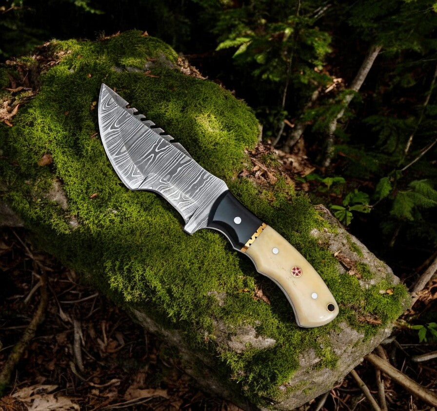 Tom Brown Jr Inspired Damascus Tracker Knife – Ultimate Survival Tool - Korvel