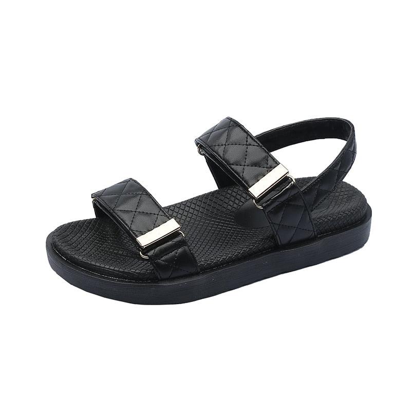 Sandales plates brodées noires tendance pour l'été