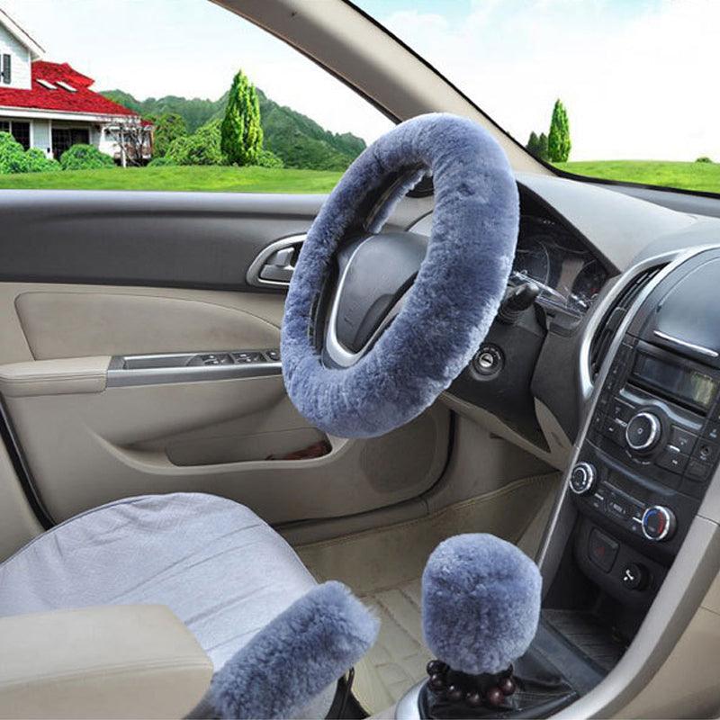 Chic Plush Fur Steering Wheel Cover Set - Cozy & Stylish Car Accessory - Korvel