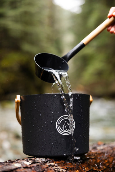 5L Black Aluminum Sauna Bucket and Ladle Set with Elegant Bamboo Handles - Korvel