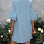Robe mini élégante à col en V et manches courtes en bleu clair