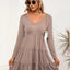 Robe à manches longues à col en V avec volants