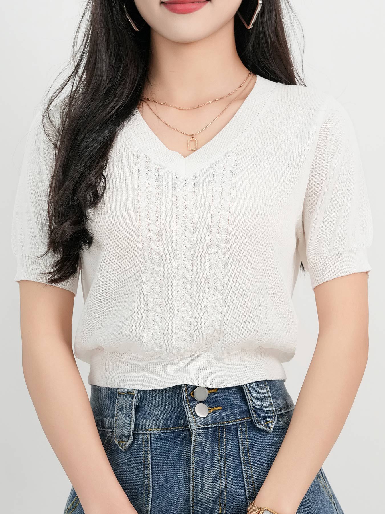 V-Neck Short Sleeve Knit Top - Korvel