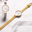 Montre analogique à quartz élégante pour femmes avec bracelet en cuir