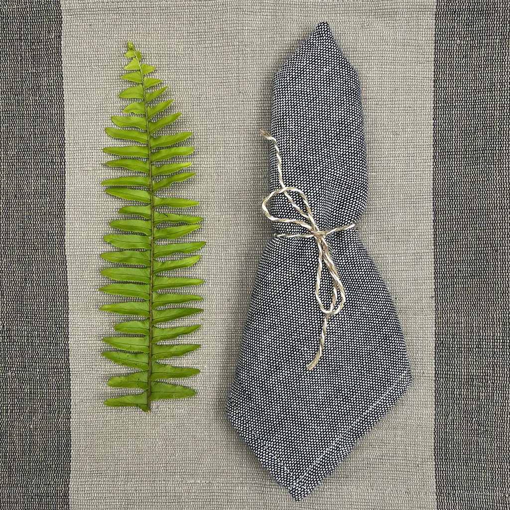 Serviettes de dîner en tissage manuel - Élégance artisanale