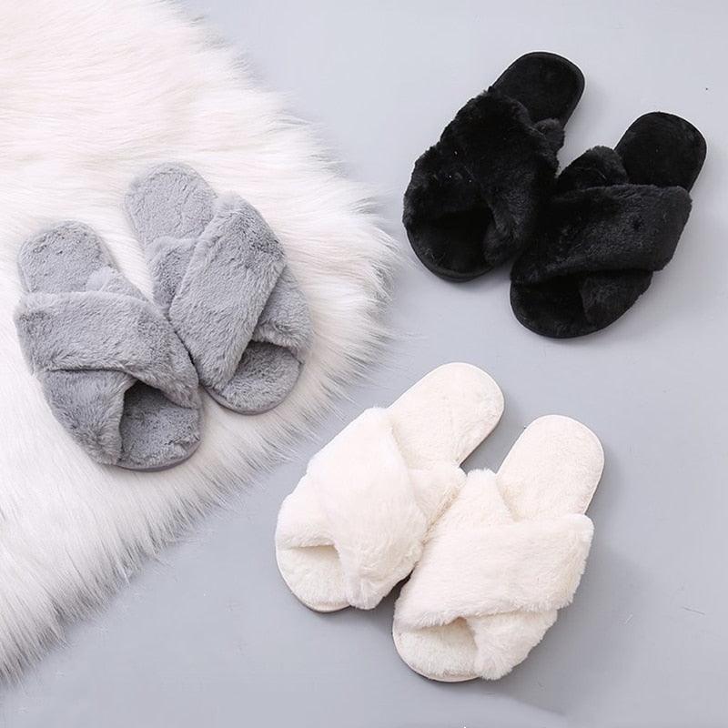 Cozy Faux Fur Slippers for Women - Plush Indoor Slides