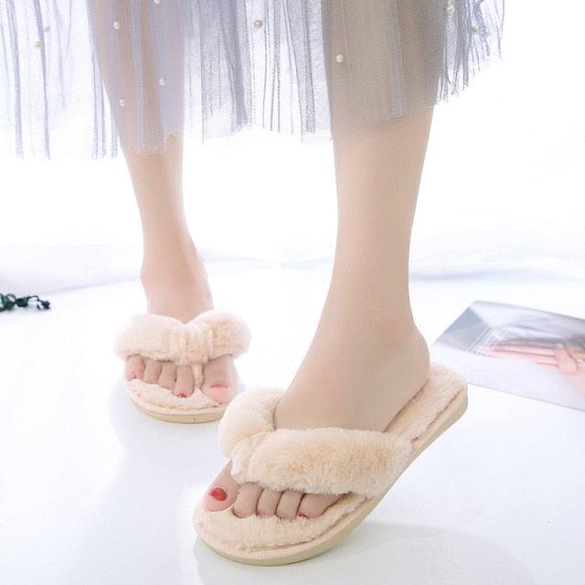 Cozy Faux Fur Slippers for Women - Plush Indoor Slides