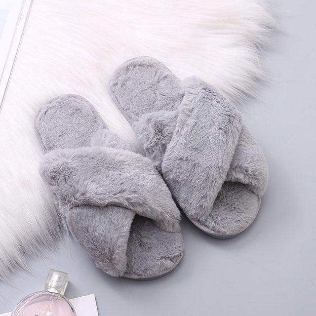 Cozy Faux Fur Slippers for Women - Plush Indoor Slides