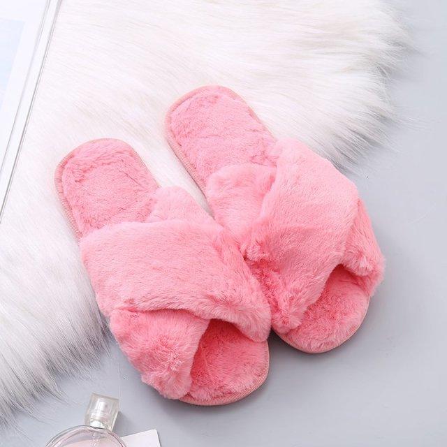 Cozy Faux Fur Slippers for Women - Plush Indoor Slides