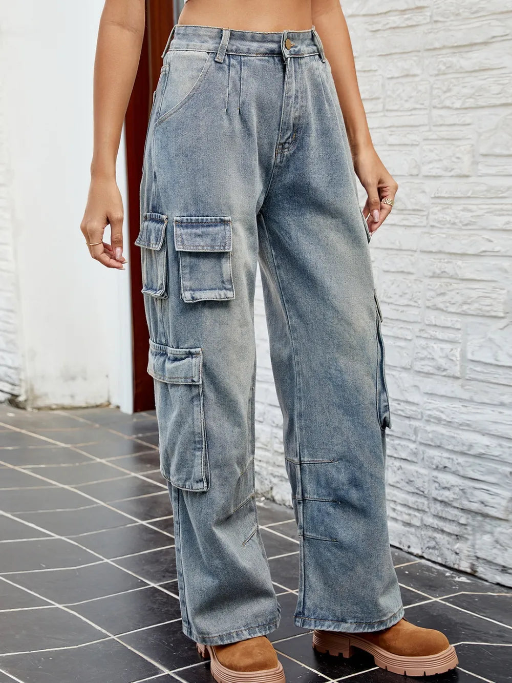 Washed Jeans with Pockets - Korvel