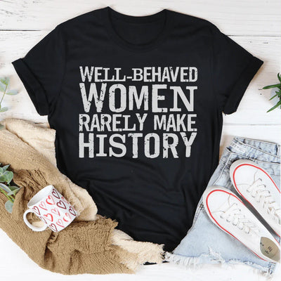 Las mujeres bien educadas rara vez hacen historia