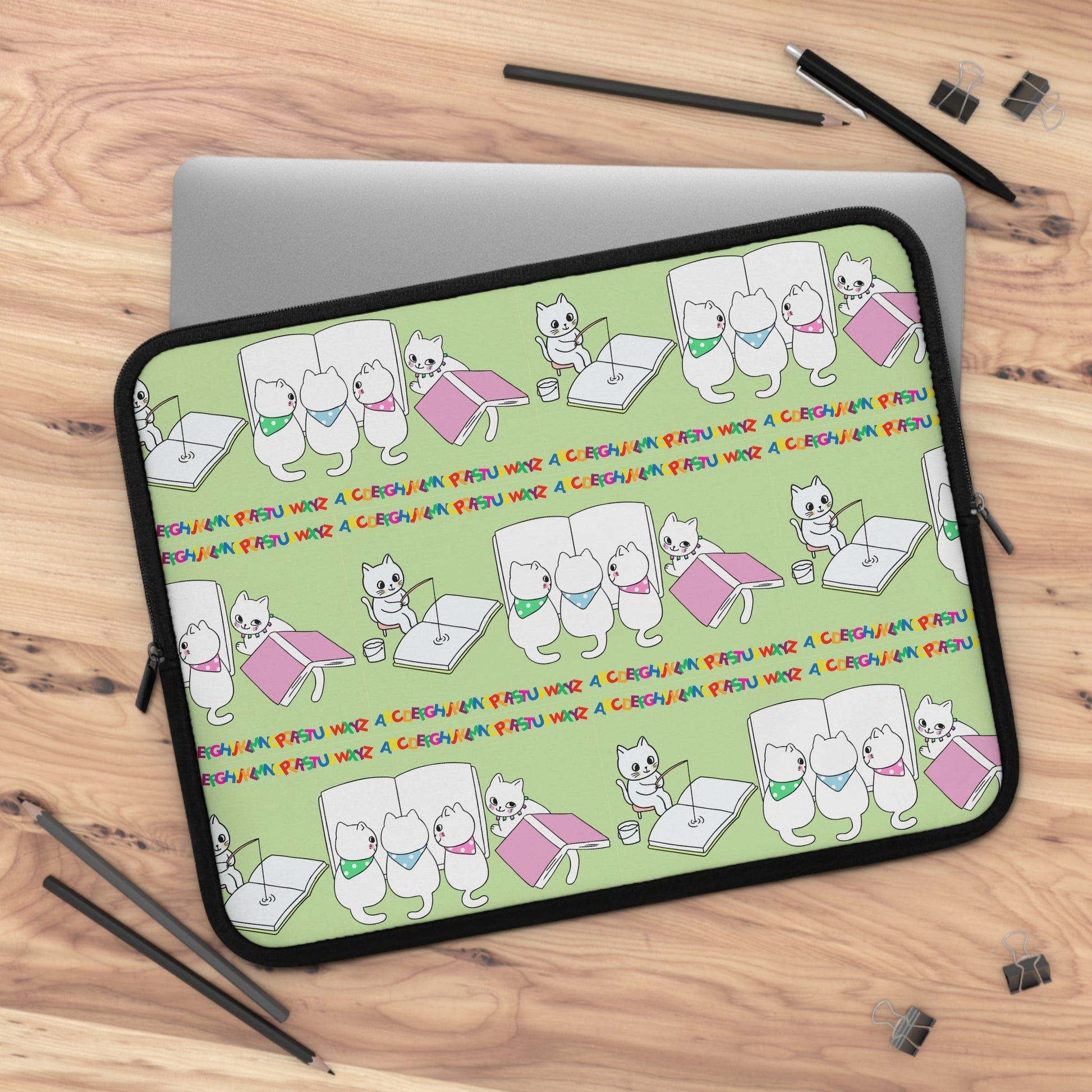 Charming Cat-Themed Laptop Sleeve for Cat Lovers - Korvel