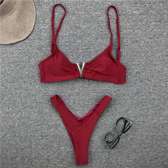 Ensemble de bikini blanc élégant avec rembourrage pour femmes