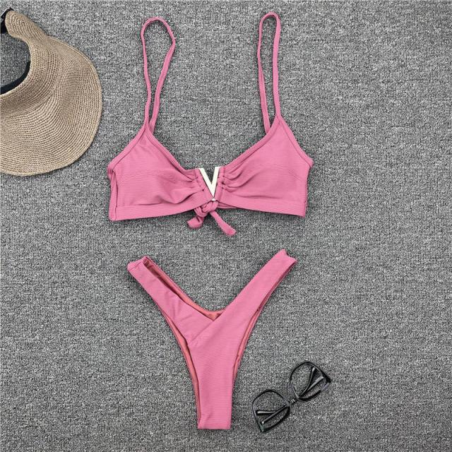 Ensemble de bikini blanc élégant avec rembourrage pour femmes