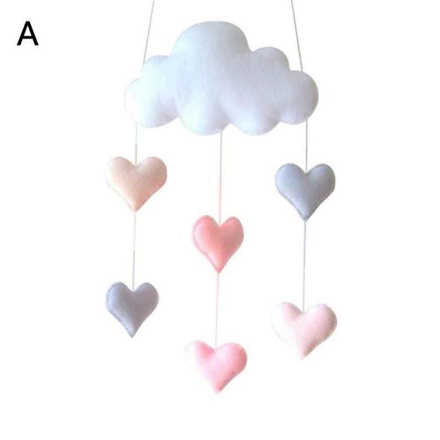 Móvil de Viento de Nube de Fieltro Hecho a Mano - Decoración Creativa para Guardería