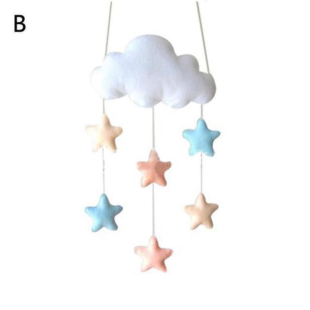 Móvil de Viento de Nube de Fieltro Hecho a Mano - Decoración Creativa para Guardería