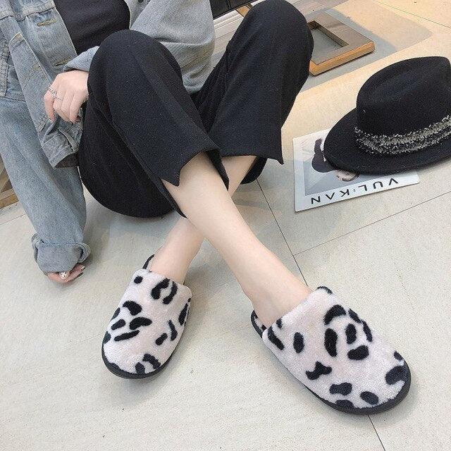 Chaussons Léopard d'Hiver Élégants pour un Confort Ultime