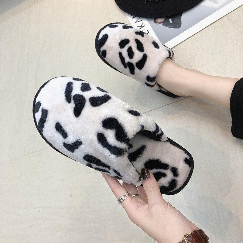 Chaussons Léopard d'Hiver Élégants pour un Confort Ultime