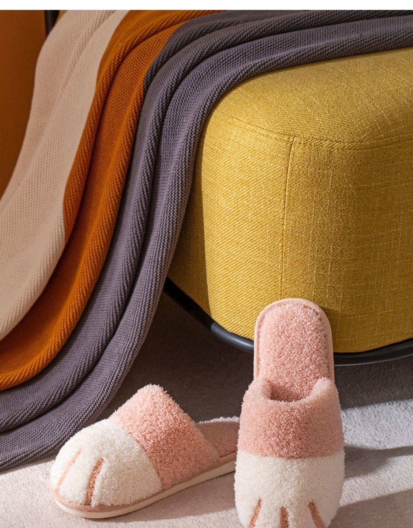 Cute Cat Paw Women's Furry Slides - Cozy Indoor Slippers