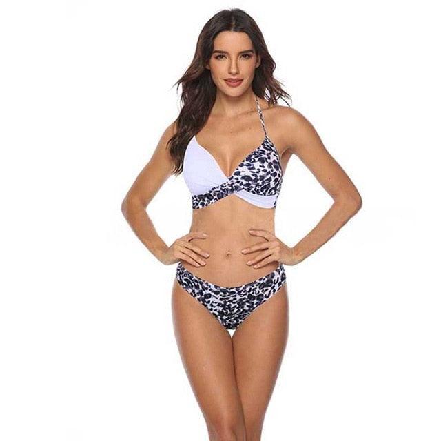 Ensemble de bikini taille haute à devant torsadé élégant pour femmes