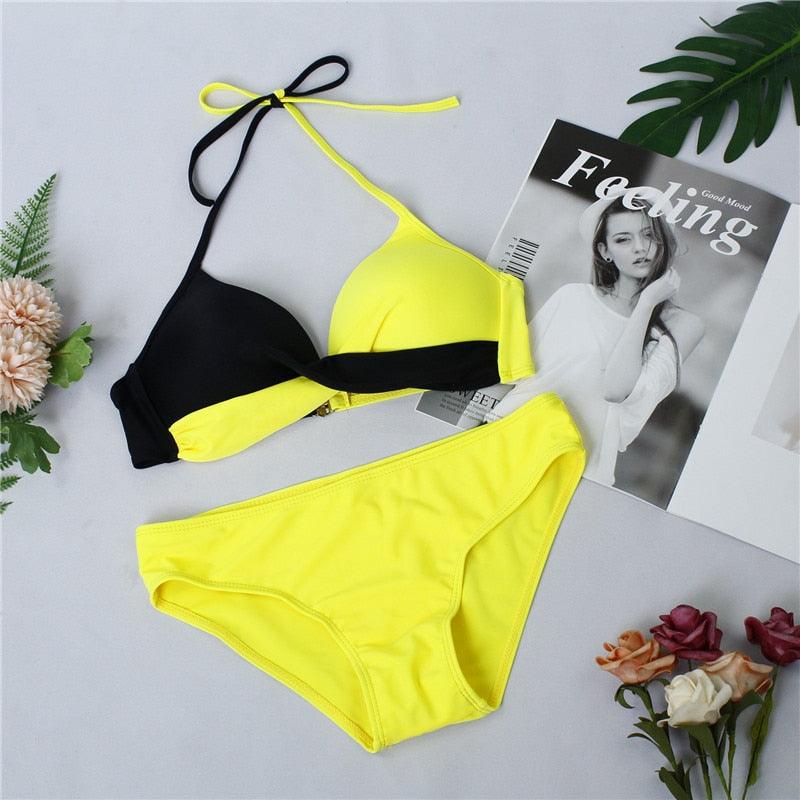 Ensemble de bikini taille haute à devant torsadé élégant pour femmes