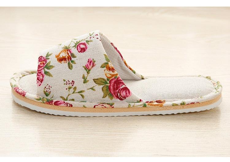 Chaussons Intérieurs Floraux Élégants pour Femmes