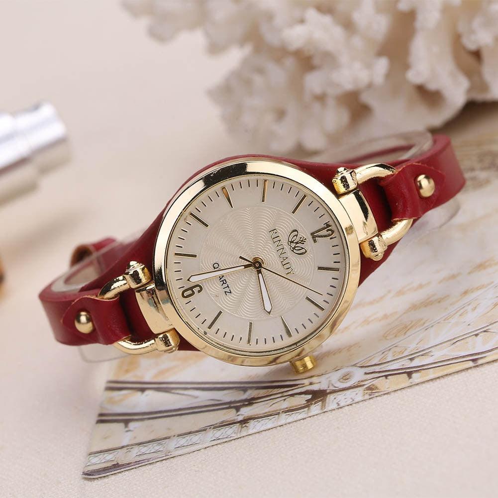 Montre décontractée élégante pour femmes avec bracelet en cuir