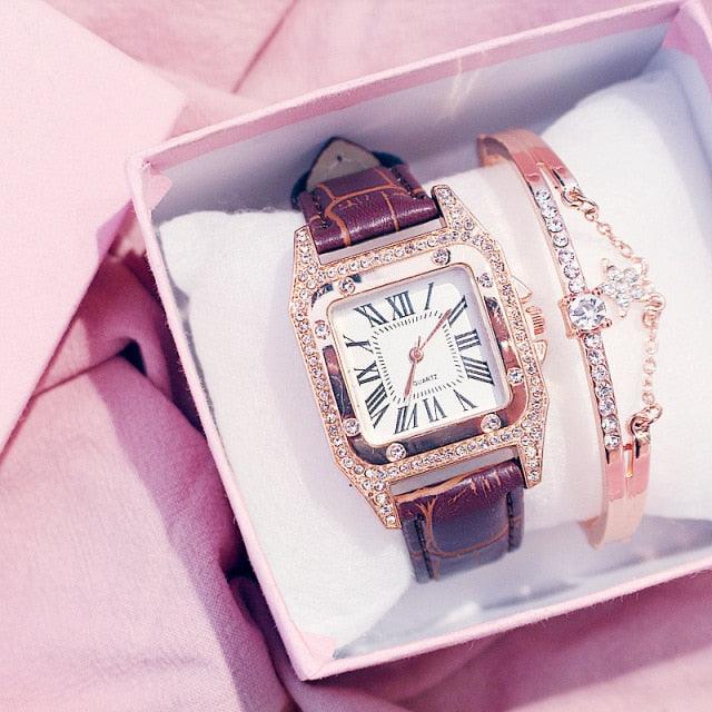 Montre en diamant élégante pour femmes avec cadran carré et bracelet en cuir