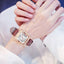 Montre en diamant élégante pour femmes avec cadran carré et bracelet en cuir