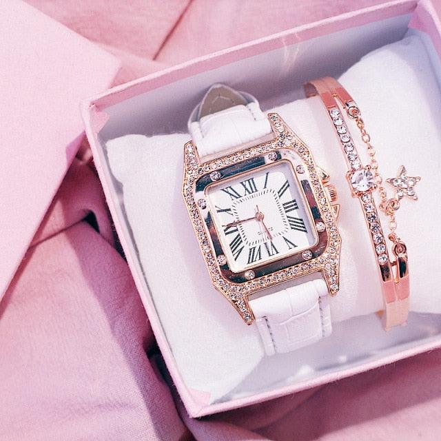 Montre en diamant élégante pour femmes avec cadran carré et bracelet en cuir