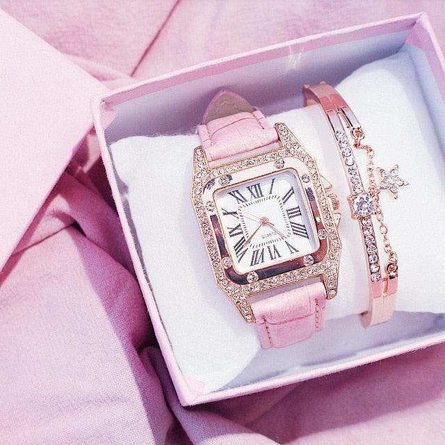 Montre en diamant élégante pour femmes avec cadran carré et bracelet en cuir