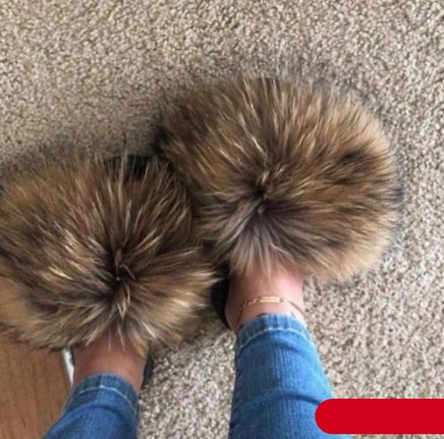 Chaussons en fausse fourrure pour femmes - Confortables et élégants