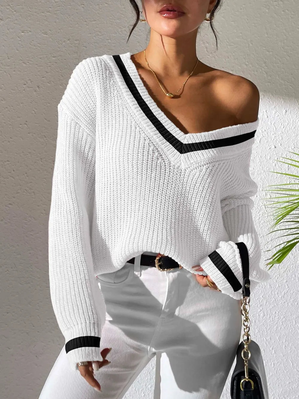 Women's College Style Women's Sweater Color Contrasting V-neck Loose Sweater - Korvel