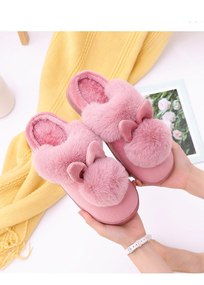 Zapatillas de Interior con Orejas de Conejo para Mujeres - Cómodas y Elegantes