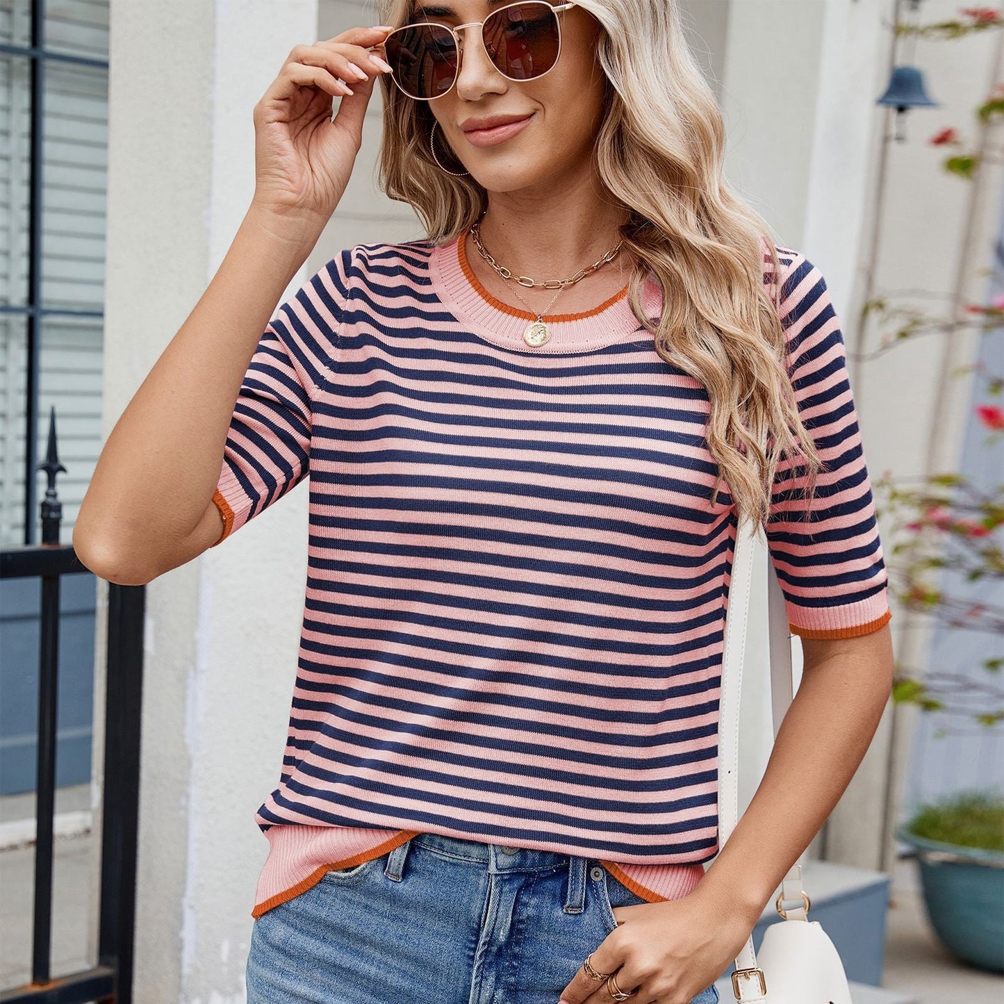 T-shirt à manches courtes rayé pour femmes