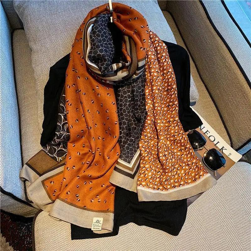 Bufanda de Algodón con Estampado de Leopardo Elegante para Mujeres