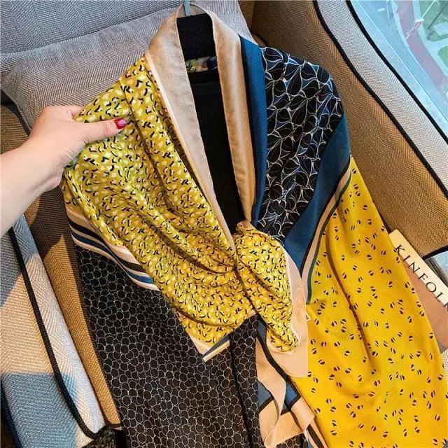 Bufanda de Algodón con Estampado de Leopardo Elegante para Mujeres