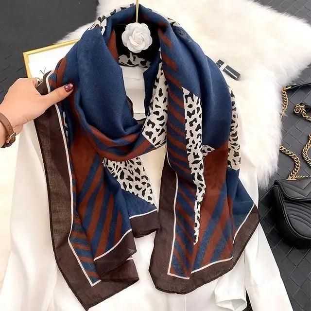 Bufanda de Algodón con Estampado de Leopardo Elegante para Mujeres