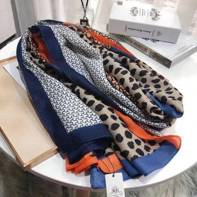 Bufanda de Algodón con Estampado de Leopardo Elegante para Mujeres