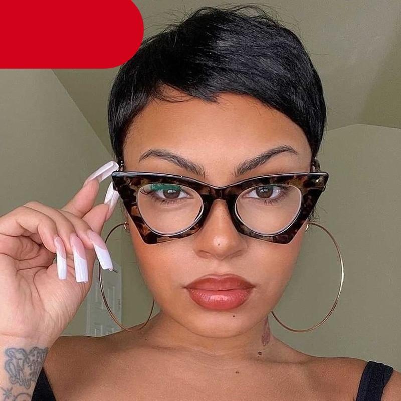 Elegantes montura de gafas de ojo de gato para mujeres con lentes transparentes