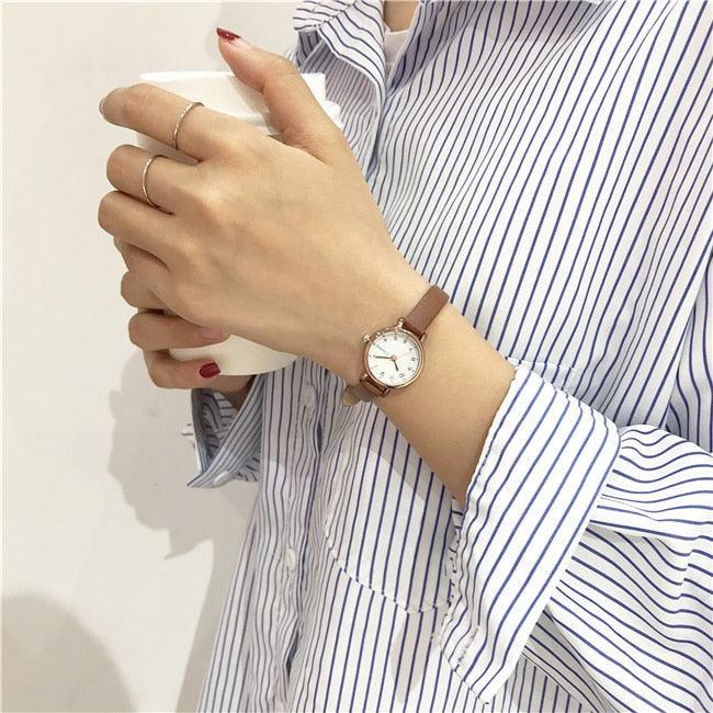 Montre à Quartz Élégante pour Femme avec Bracelet en Cuir