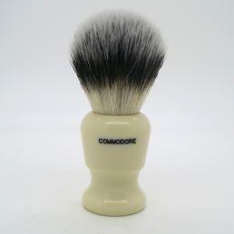 Brosse à raser en fibre synthétique de qualité souveraine Simpson Commodore X1