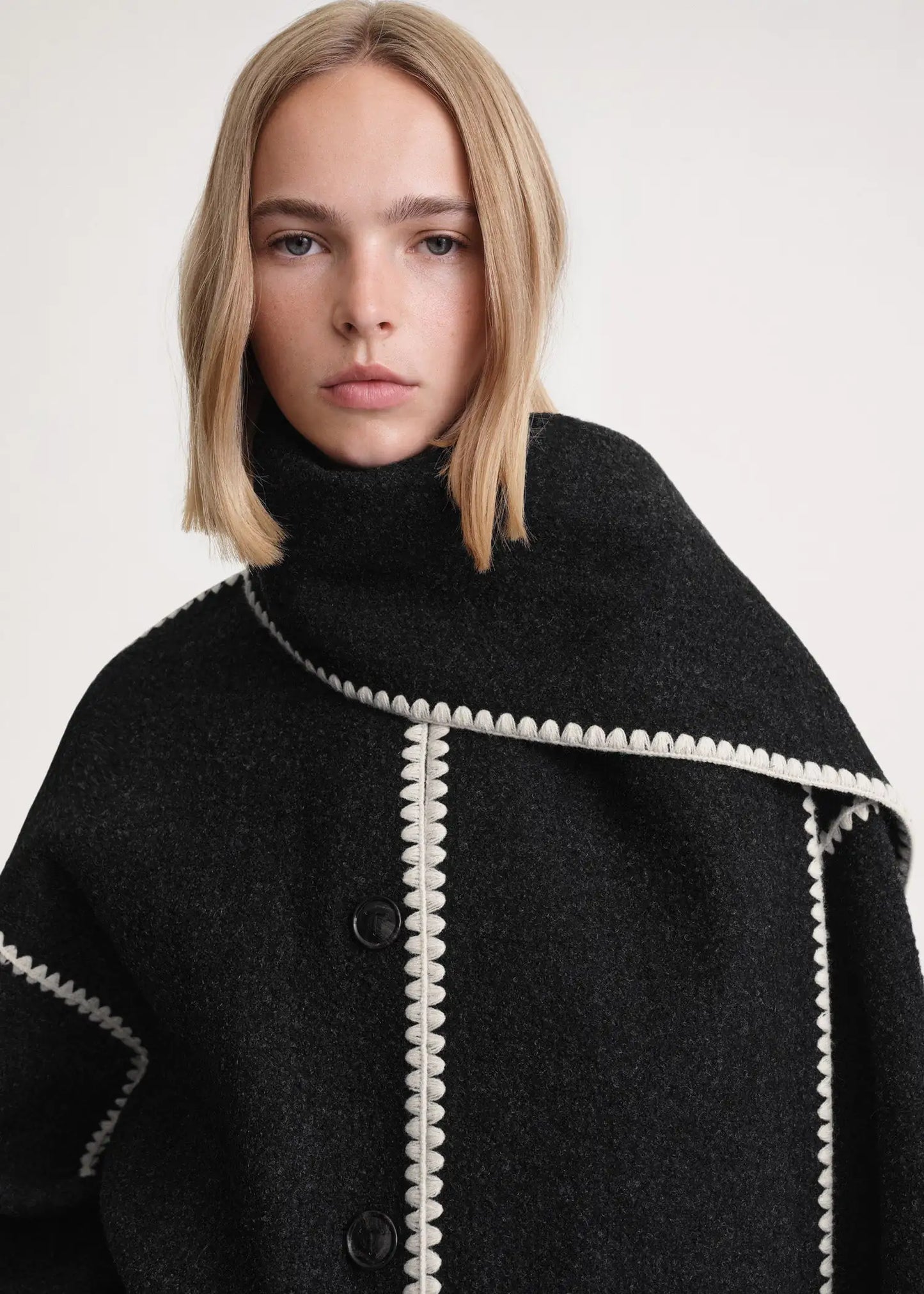 Dejavu Skarf Jacket - Stylish and Versatile Outerwear