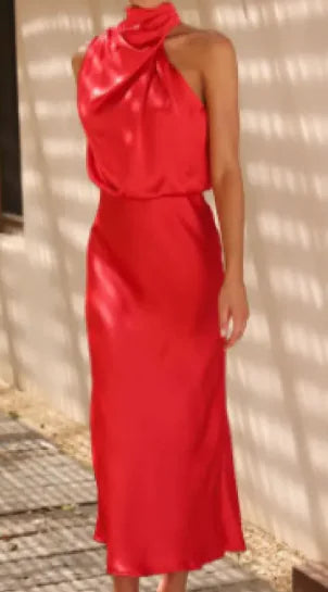 Elegant Women's Maxi Dress in Luxurious Satin