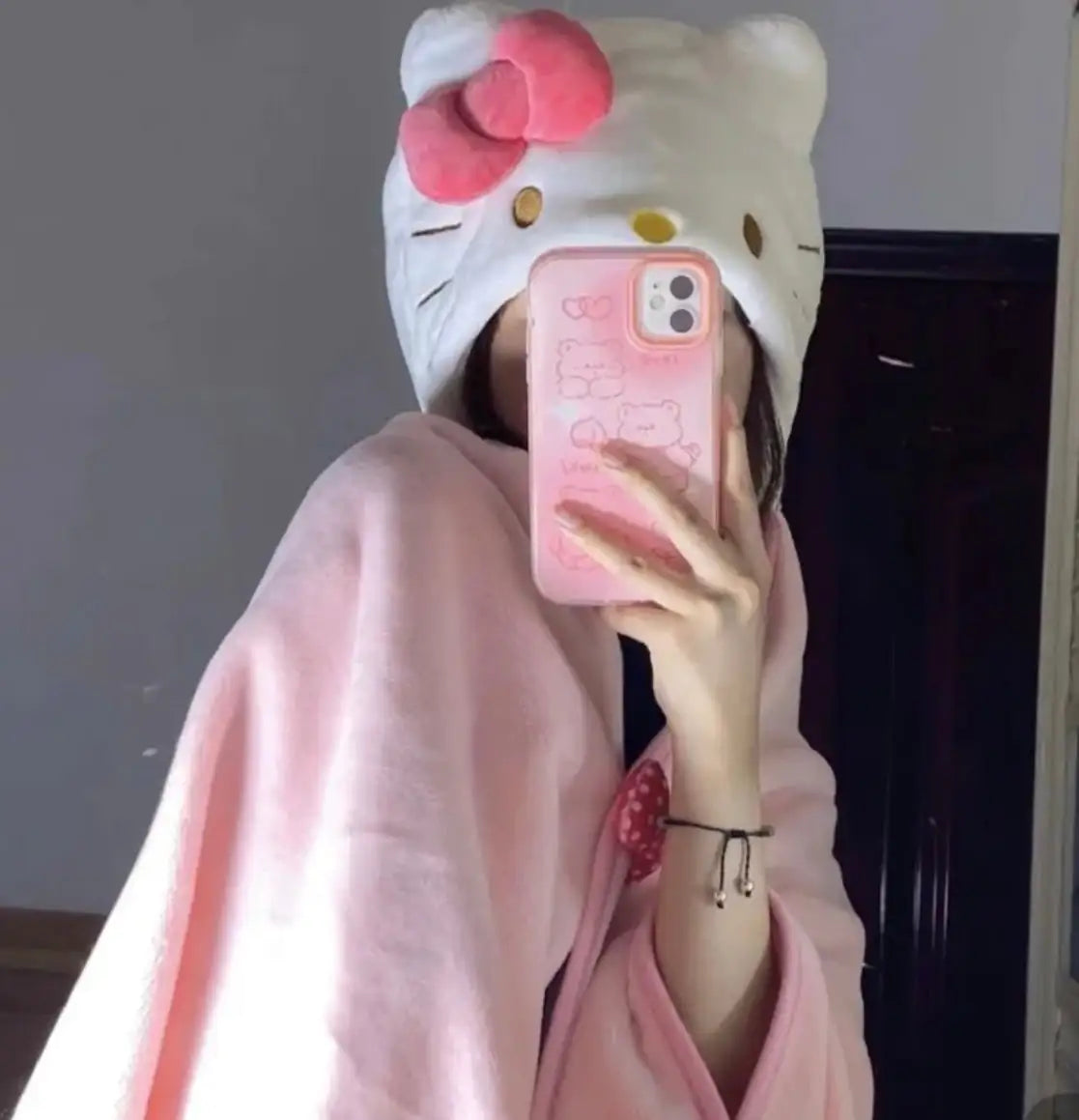 Capa Chal de Manta Usable de Hello Kitty