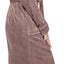 Bata de baño con capucha de felpa para mujer de NY Threads - Taupe