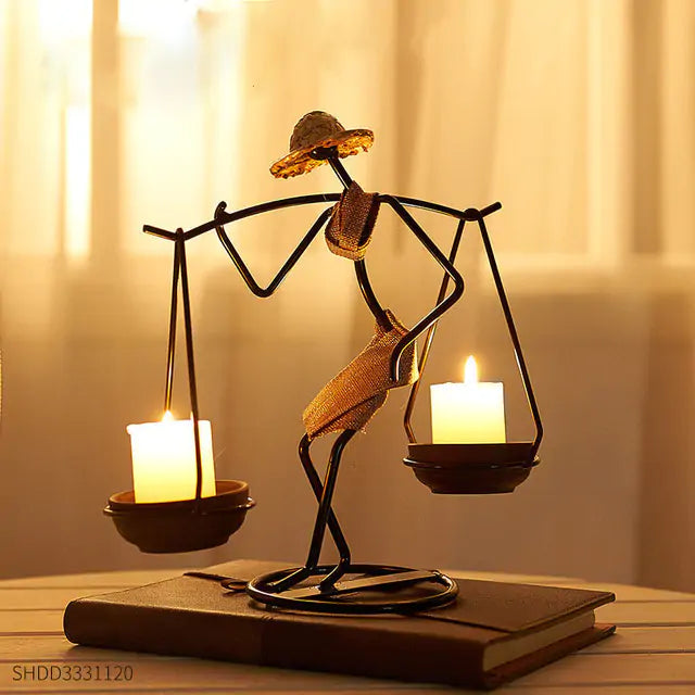 Candelabro en Forma de Linterna - Decoración de Hogar Inspirada en el Estilo Nórdico