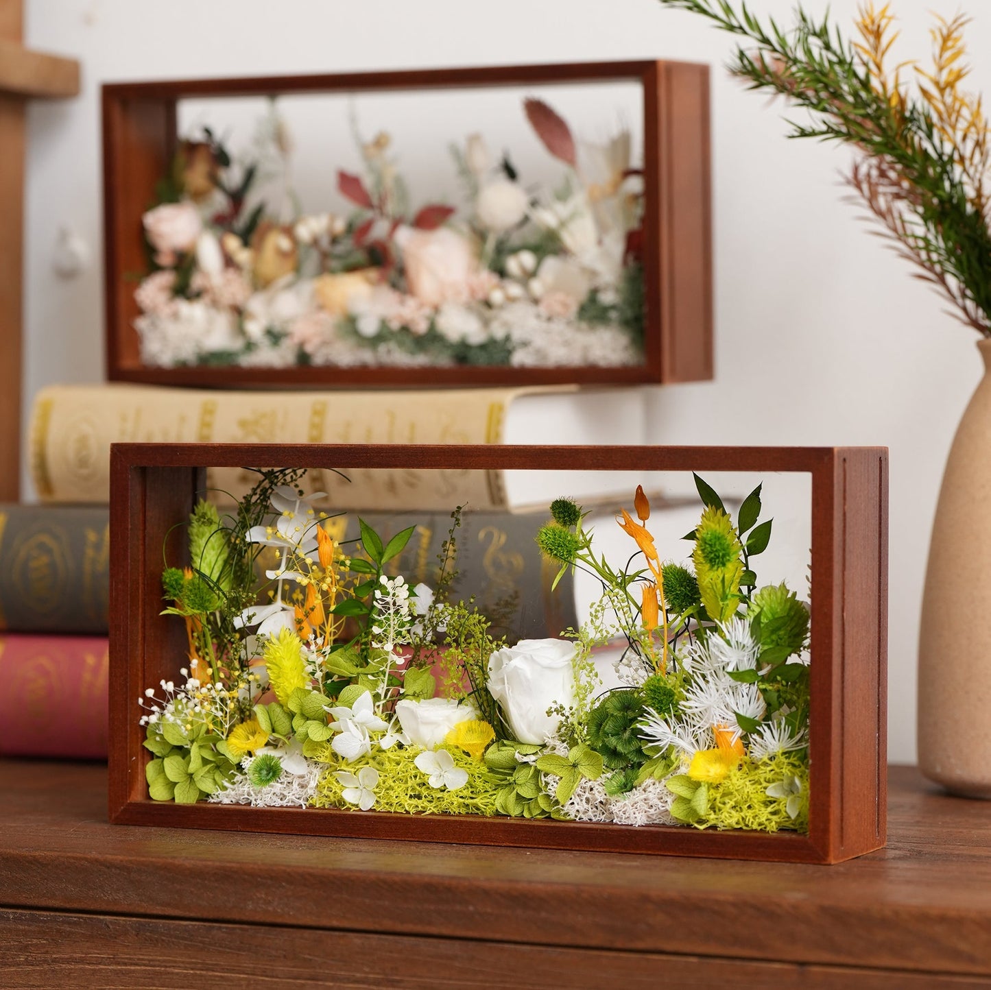 Le Jardin Paysager - Boîte d'Ombre avec Fleurs Préservées